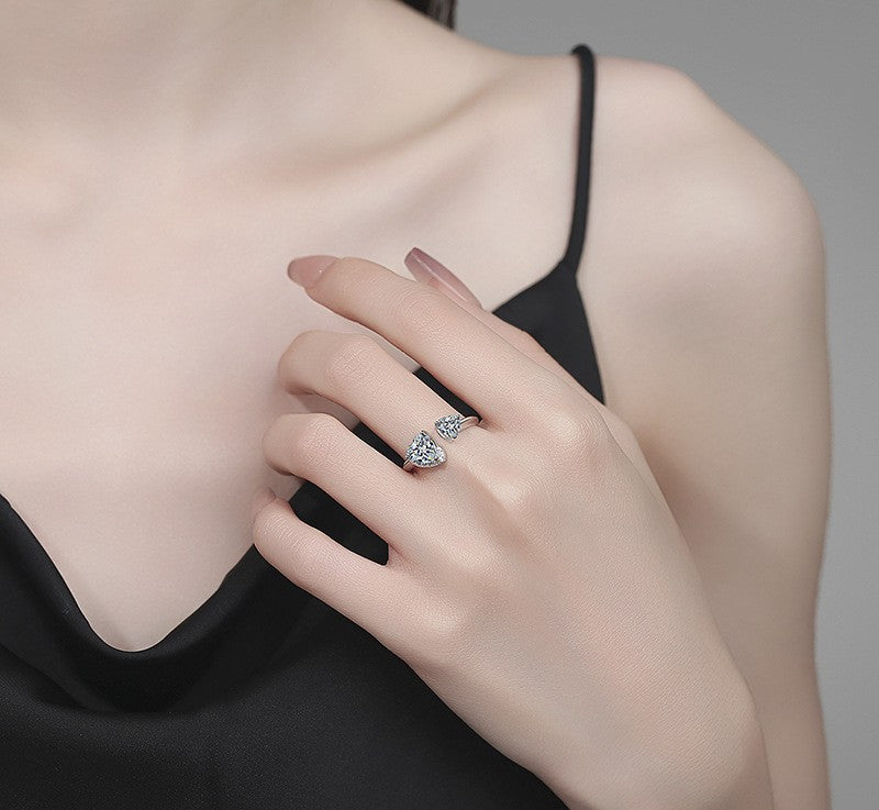 Verdandi Jewelry 1.5 TW Heart-Shaped Moissanite Ring - VVS Clarity GRA Certified 925 Sterling Silver