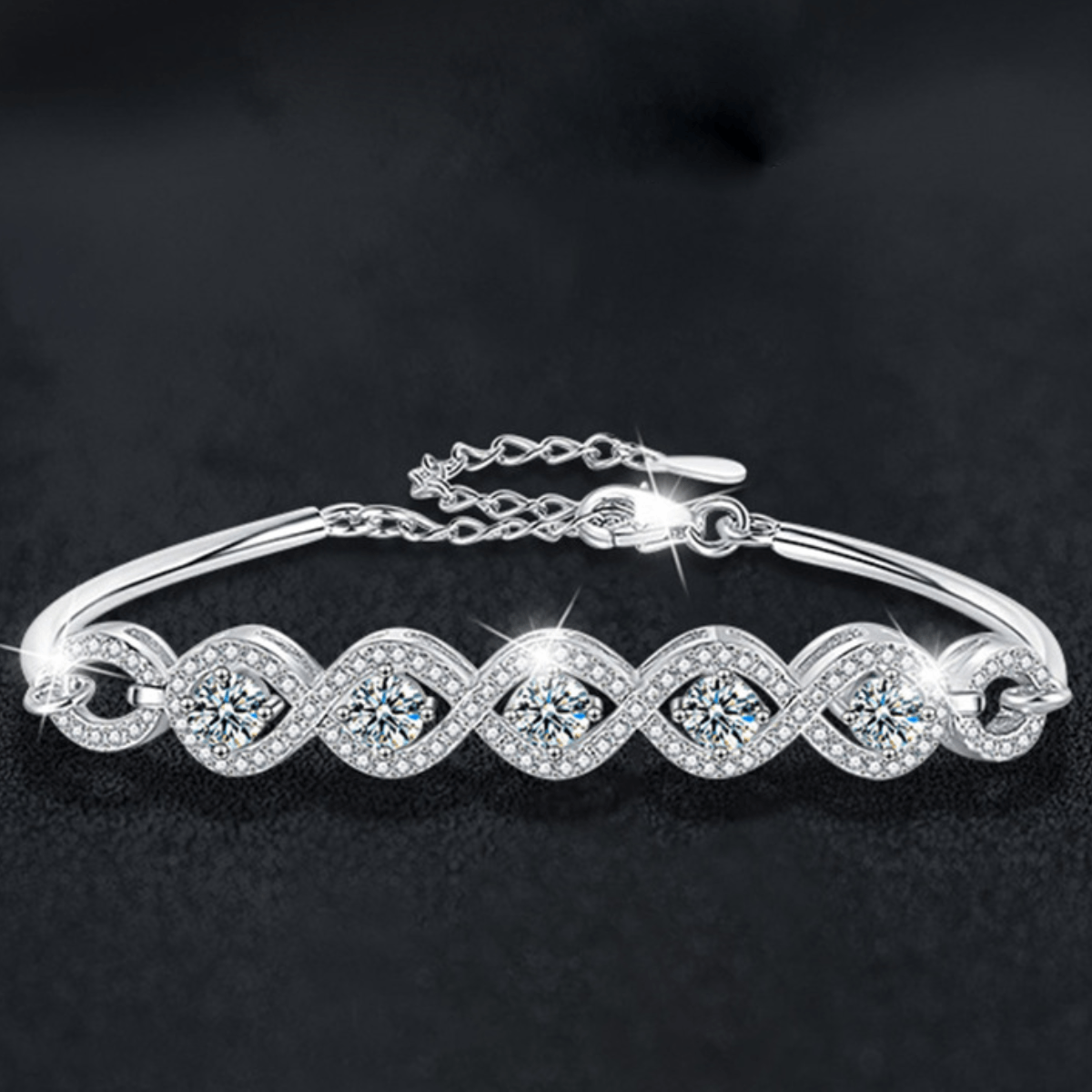 Verdandi Jewelry 1.5 Carat "Infinity" Bracelet - GRA Certified Moissanite